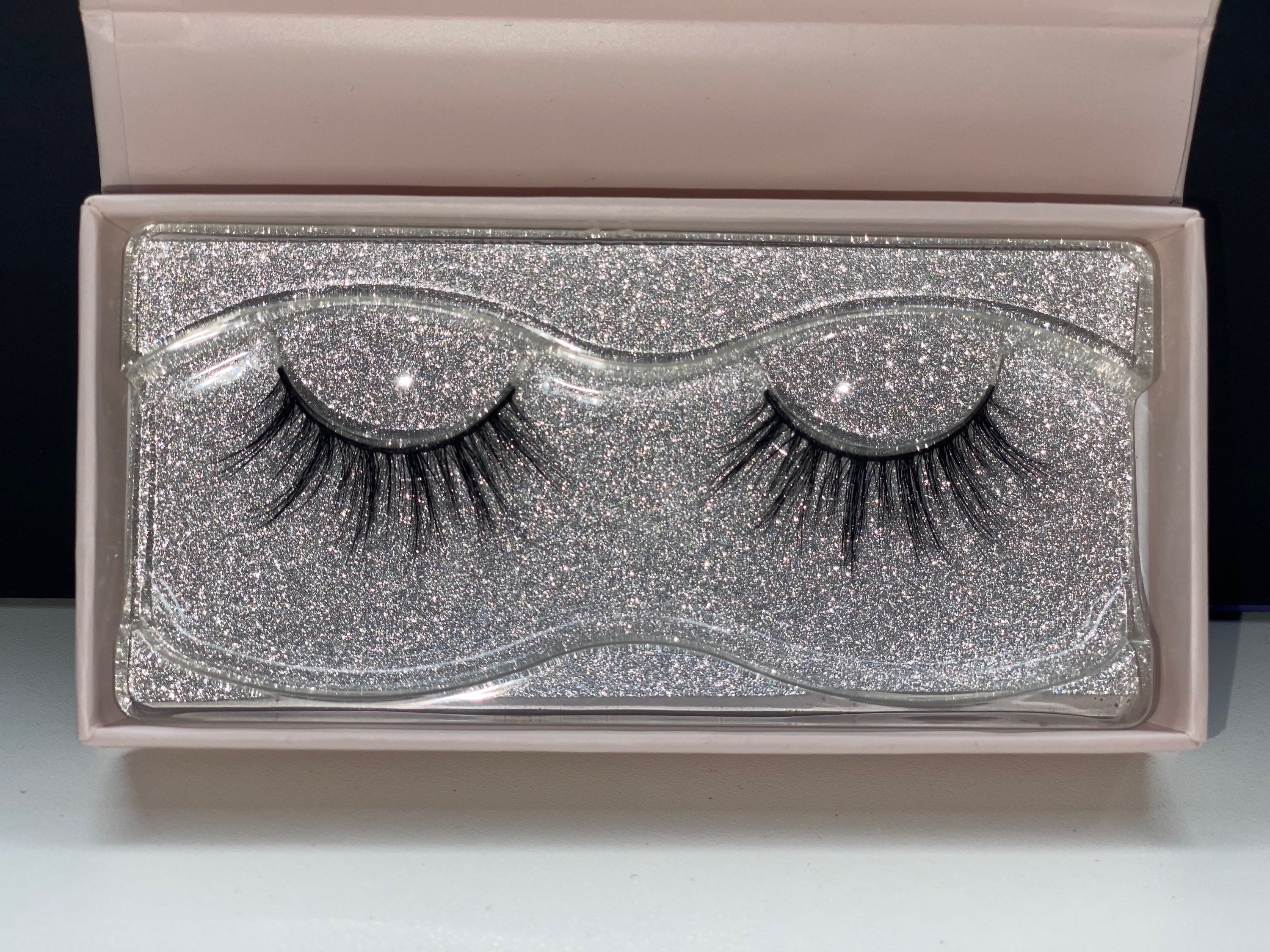 "Beauty" Lashes image 3