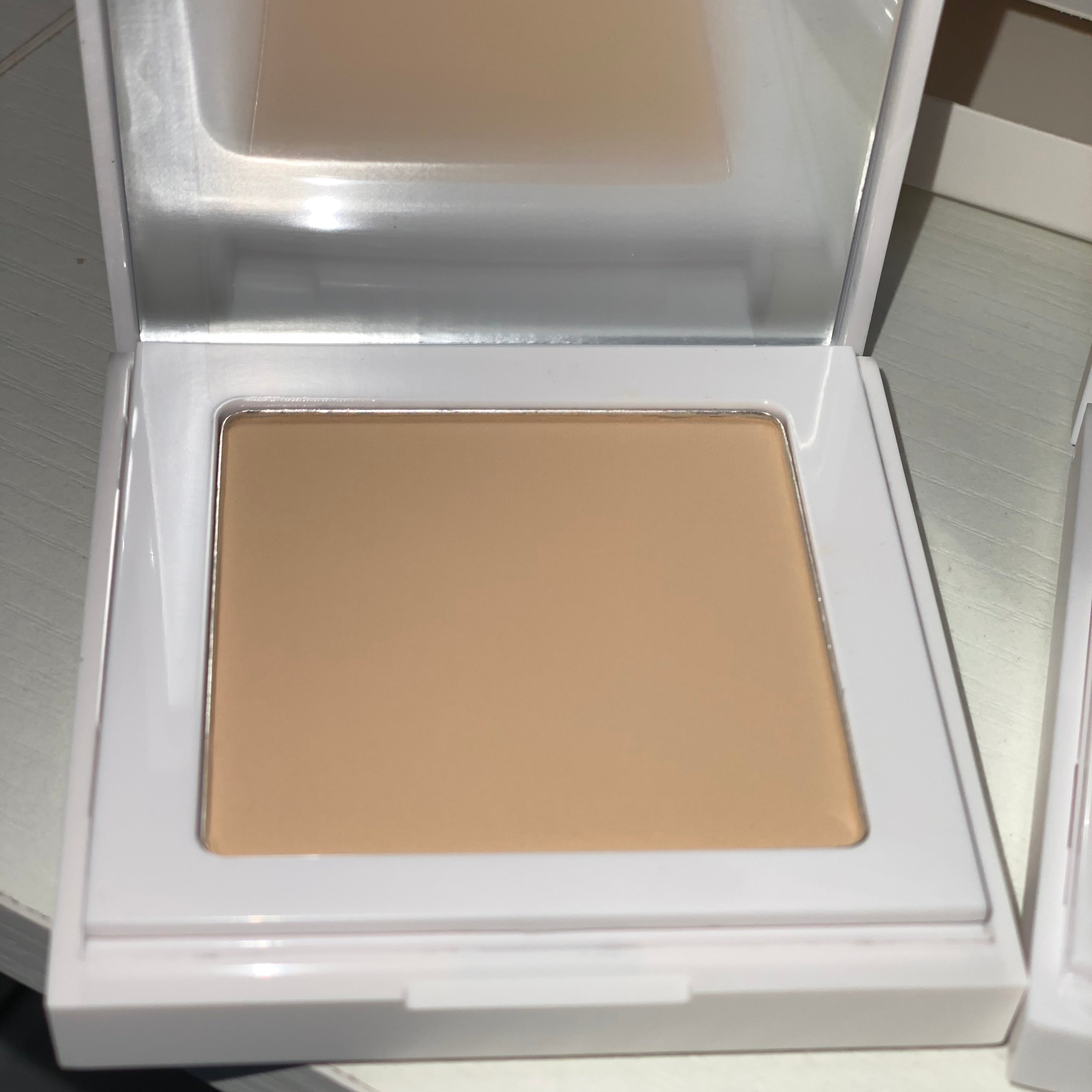 HD Matte Pressed Powder image 5