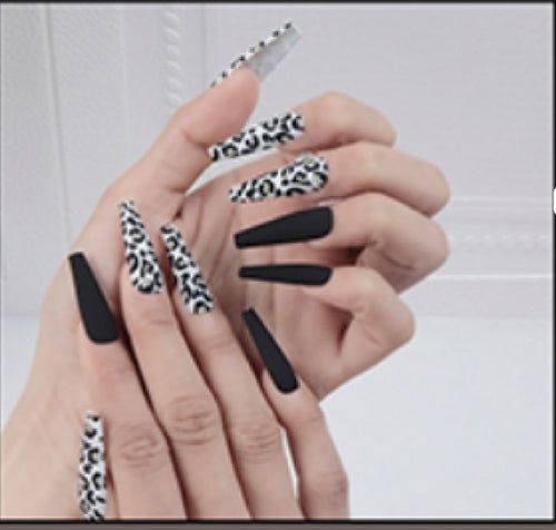 "Black Leopard" Press On Nails image 0