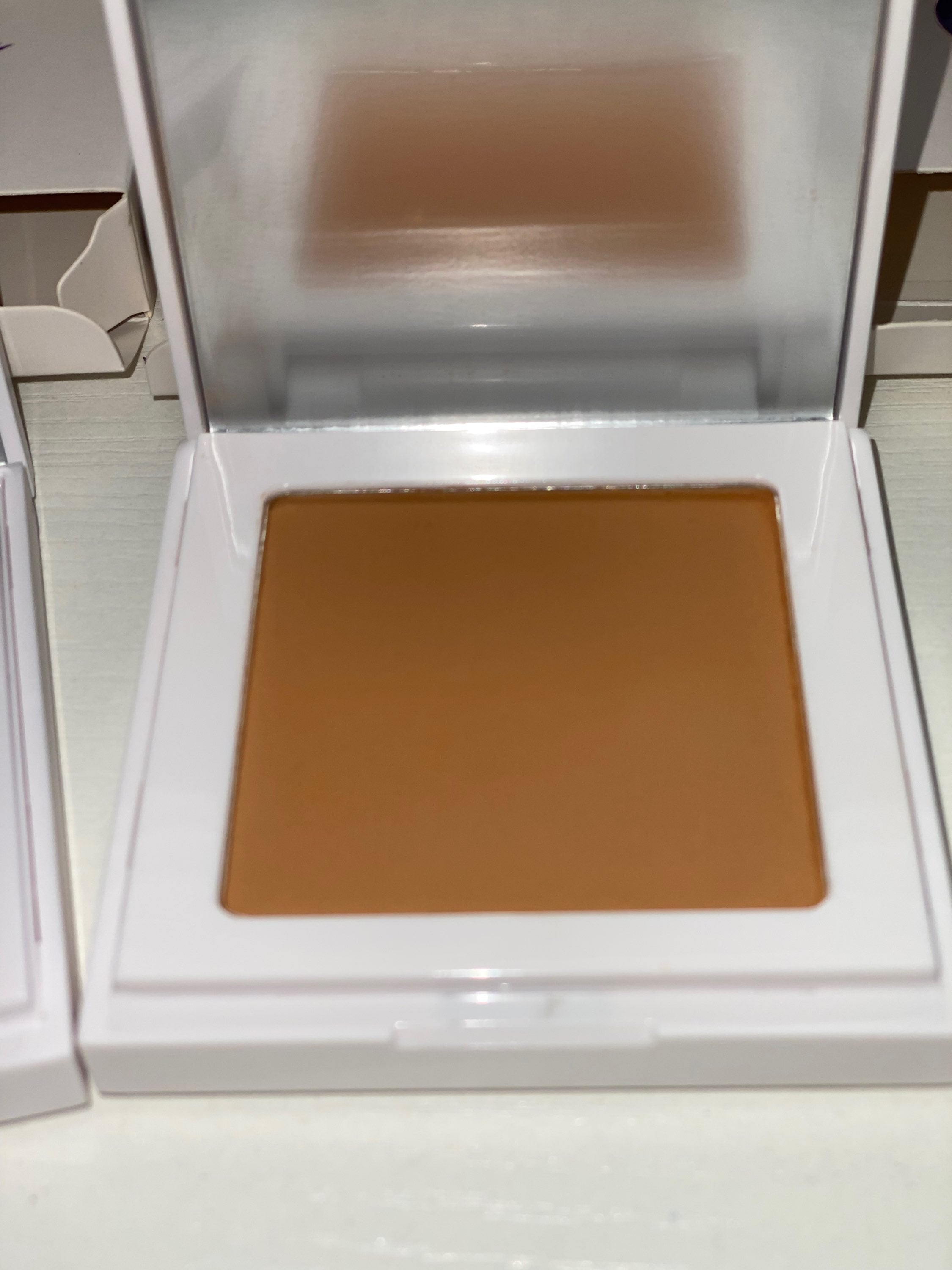 HD Matte Pressed Powder image 2