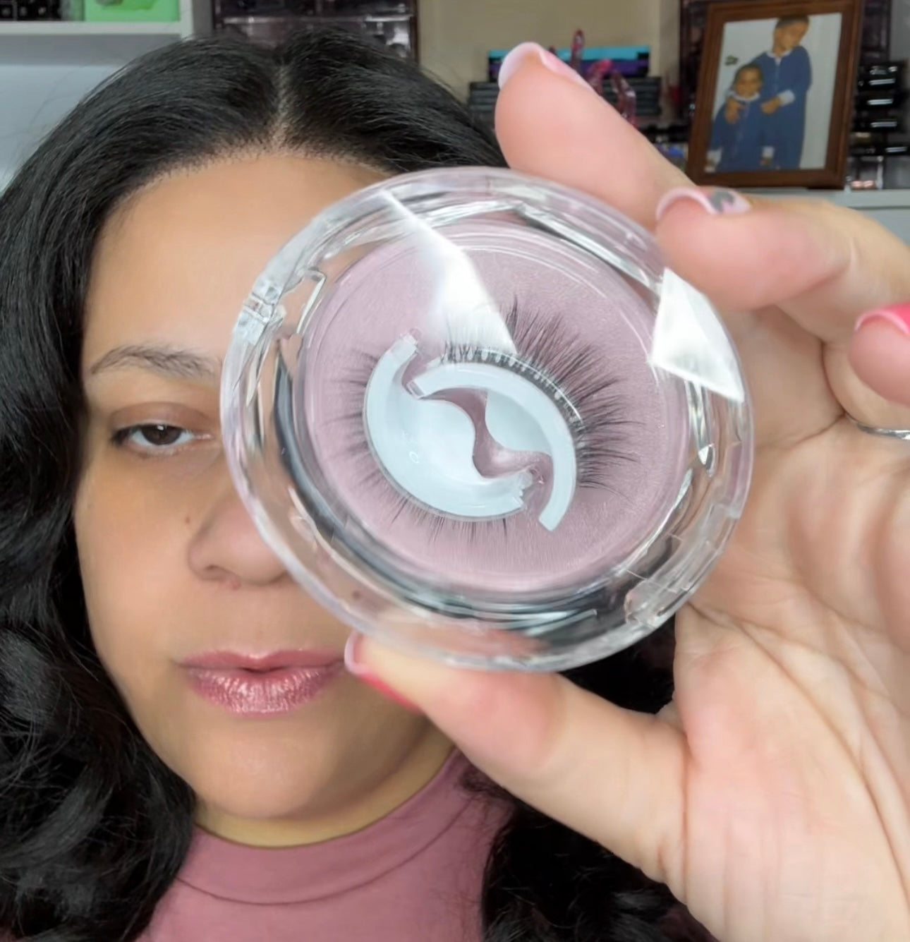 “Hellooo” Self Adhesive Lashes image 1