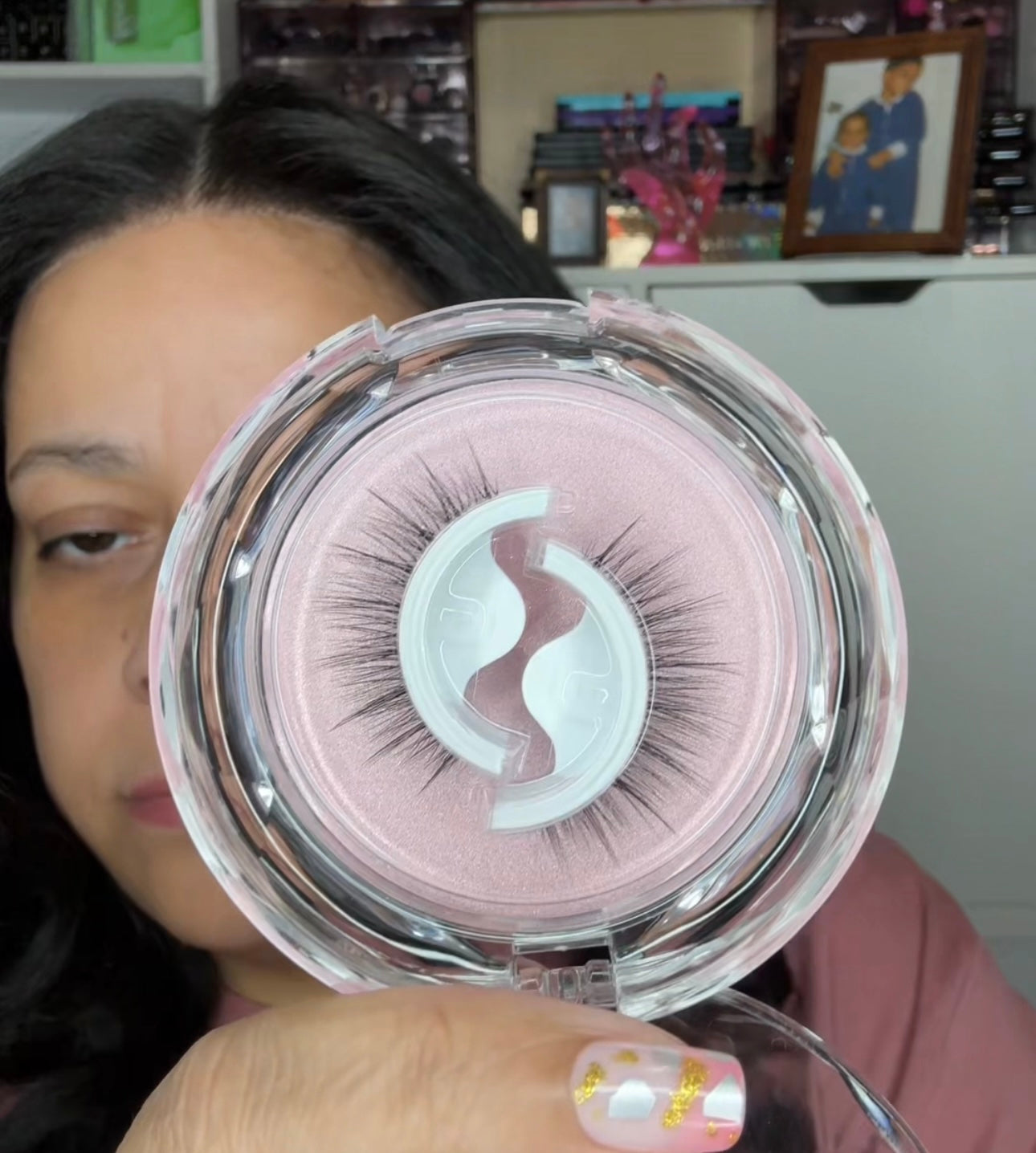 “Hellooo” Self Adhesive Lashes image 0