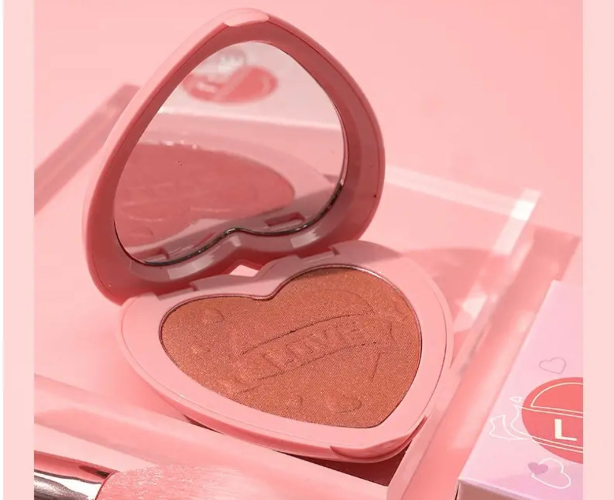 Monochrome Heart-shaped Glitter Highlighter image 6