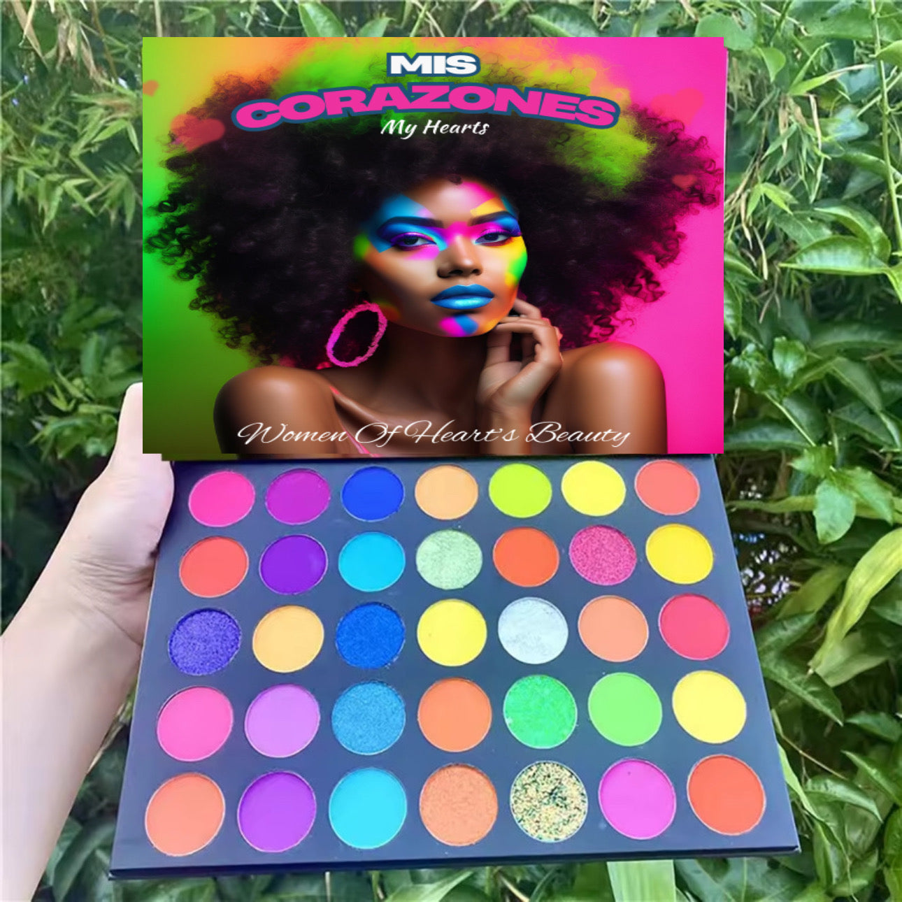Mis Corazones (My Hearts) Eyeshadow Palette  image 0