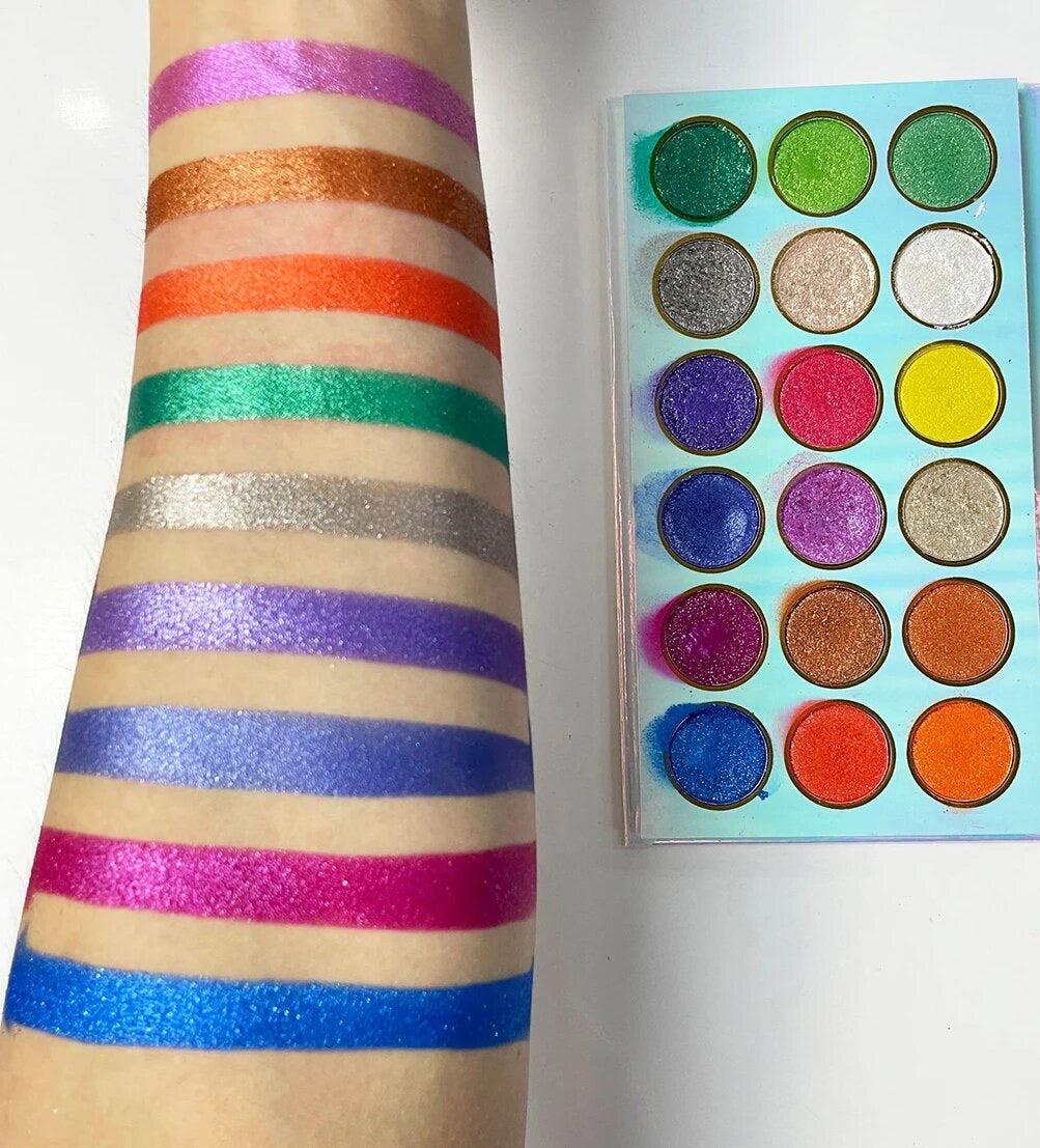 Xaria’ Rose All Shimmers Eyeshadow Palette  image 3