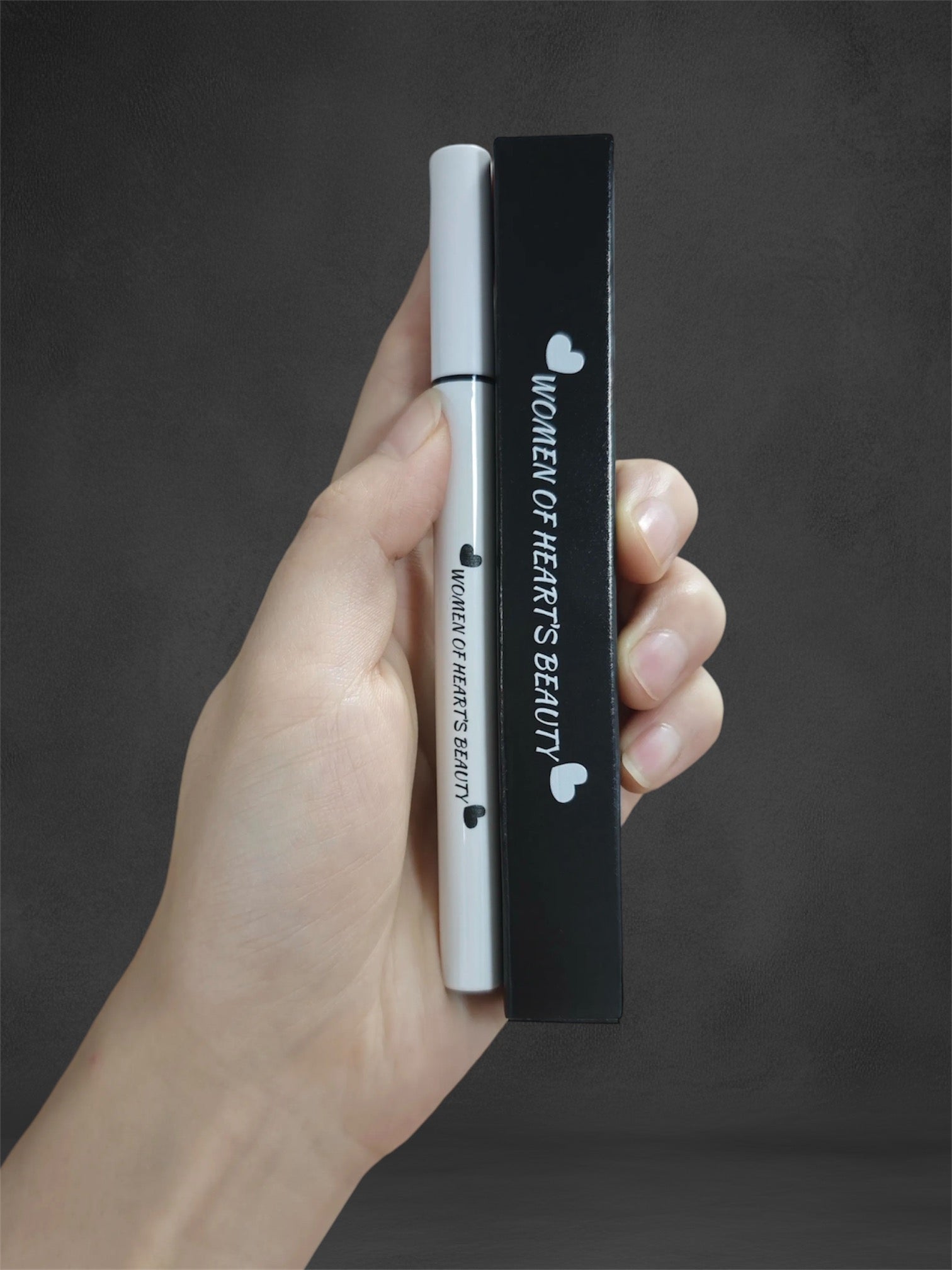White Liquid Eyeliner  image 0
